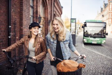 Friends with Bicycles