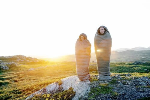 Åsa och Mats Ottossons bok Hemma därute – handbok i naturnärhet är Årets pandabok.