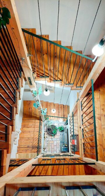 Magasinet 4-25. Astrid, återbruk trappa