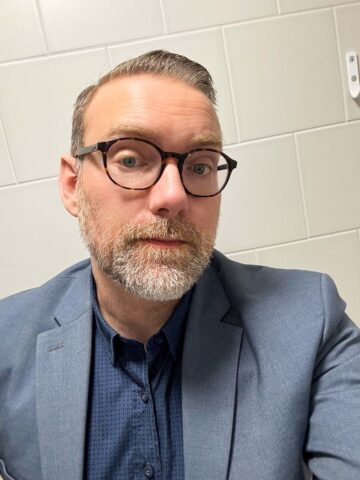 Magasinet 4-25. Victor